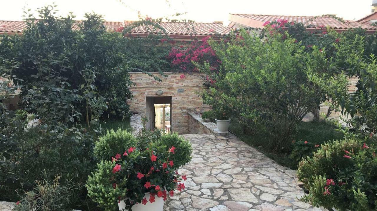 Bougainville Bay Resort - Villa 11 Sarande Luaran gambar