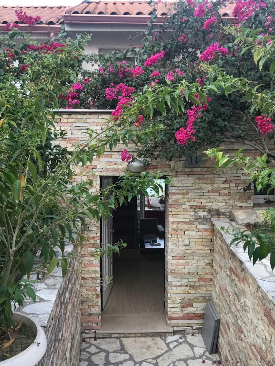 Bougainville Bay Resort - Villa 11 Sarande Luaran gambar