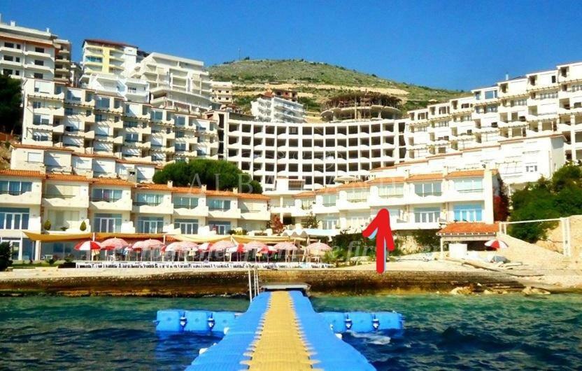 Bougainville Bay Resort - Villa 11 Sarande Luaran gambar